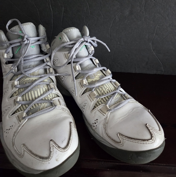 Jordan Melo M10 Mens Sneakers Sz.9 main image 4
